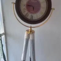 ساعت پایه دار