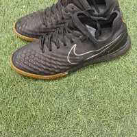 کفش فوتسال مجستا سایز 40/41