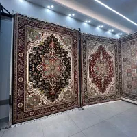 نمایشگاه بزرگ کارخانه قالی تارا ( در خیابان امام )|فرش|تبریز, |دیوار