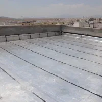 ایزوگام قیرگونی و اسفالت وتخریب کاشی‌های قدیمی