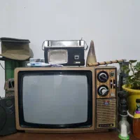 تلوزیون قدیمی|تلویزیون و پروژکتور|ملایر, |دیوار