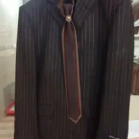 کت شلوار|لباس|شیراز, فرودگاه شهید دستغیب شیراز|دیوار