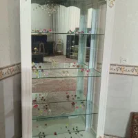 بوفه ی سفید