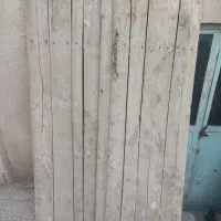 درب چوبی قدیمی