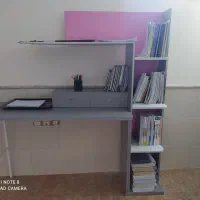 میز تحریر در حد نو