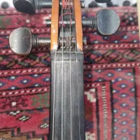 ویولن|ویولن|کلاله, |دیوار