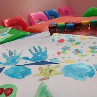 مهد و پیش دبستانی دوزبانه سرزمین فرشته ها