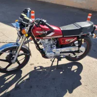 موتور سیکلت 200