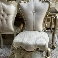 میز نهار خوری در حد