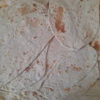 نان تازه محلی