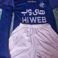 تعدادی لباس بچه