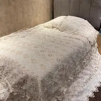 سرویس گیپور رو تختی و دو عدد روبالشتی نو ۲ نفره