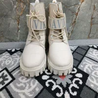 کفش نیم بوت