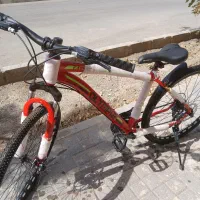 دوچرخه المپیا نونو هنوز باد نشده