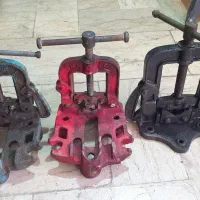 گیره قدیمی لوله کشی صحرایی ۳ پایه ۲ تاسیسات گاز اب