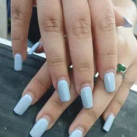 مدل برای کاشت ناخن