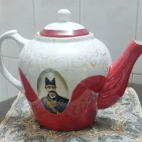 قوری بزرگ طرح شاه عباسی ۲۰ سانتی|قوری، کتری، قهوه‌ساز دستی|اصفهان, سروستان|دیوار
