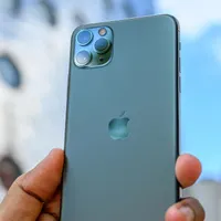اپل iPhone 11 Pro Max با حافظهٔ ۲۵۶ گیگابایت