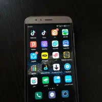 هواوی با حافظه 32و رم 3