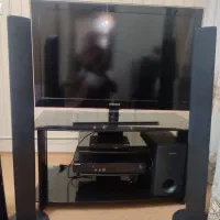 تلویزیون سامسونگ با میز