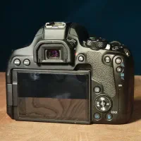 دوربین کنون 850d/فیلمبرداری/عکسبرداری|دوربین عکاسی و فیلمبرداری|مشهد, آپارتمان های مرتفع|دیوار