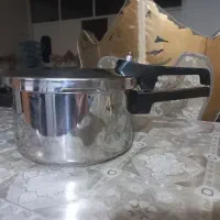 زودپز ۴ لیتری