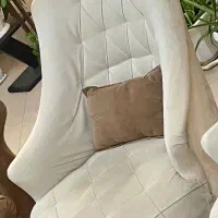 مبل راحتی شیک و مدرن و میزناهارخوری چوبی مجزا|مبلمان خانگی و میز عسلی|مشهد, هنرستان|دیوار