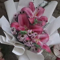 گل رز و لیلیوم فروشی|گل و گیاه طبیعی|آران و بیدگل, |دیوار