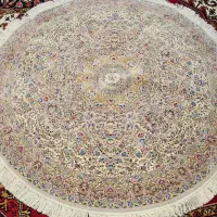 فرش ریزبافت ابریشم دایره بسیار خاص