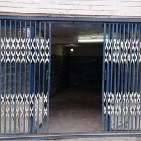 یک مغازه کوچک اجاره داده میشود