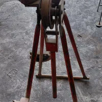 دستگاه خم کن دستی لوله برق با گیره