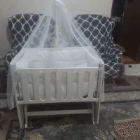 گهواره بچه|تخت و سرویس خواب|خوی, |دیوار