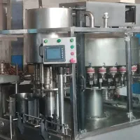 تری بلوک . خط آب معدنی و آبمیوه . لیبل زن اسلیو