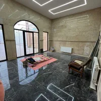 فروش نمایشگاه خودرو  سه بر