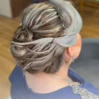 خدمات شنیون با هزینه ۴۰۰ تا ۵۰۰ تومان