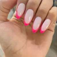 کاشت ناخن و آموزش ناخن با ارائه مدرک فقط ۳نیم میل|خدمات آرایشگری و زیبایی|میانه, |دیوار