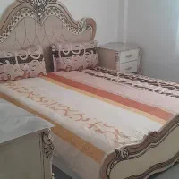 تخت همراه تشک کنسول و پاتختی