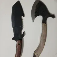 تبر و چاقو کمپ و طبیعت گردی