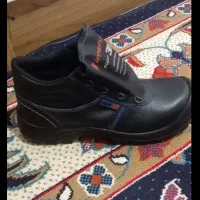 کفش ایمنی کار نو|کیف، کفش، کمربند|شاهینشهر, شهرک گلدیس|دیوار