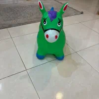 یک عدد اسب عروسکی و صندلی کودک|اسباب‌بازی بچه|رشت, حمیدیان|دیوار