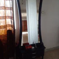 آینه و کنسول چوب همره با معرق کاری فلزی نقره ای