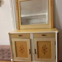 کنسول چوبی .دو در .با اینه سالم