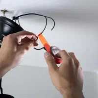 نصب لوستر رفع اتصالی برق ساختمان محافظ آیفون ایفون|خدمات پیشه و مهارت|مشهد, طبرسی شمالی|دیوار