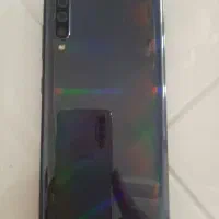 سامسونگ Galaxy A50 با حافظهٔ۴ گیگابایت