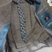 کت و شلوار|لباس|شهریار, شهریار|دیوار