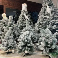 درخت کریسمس تمام برفی (برف سنگین)|گل مصنوعی|رشت, انصاری|دیوار