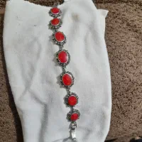 دستبندسیاه قلم نقره باسنگ مرجان|جواهرات|نیشابور, جمهوری|دیوار