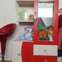 تخت وویترین وکمد بچه
