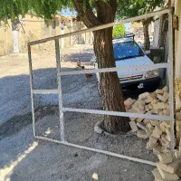 پنجره اهنی محکم