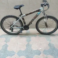 یک عدد دوچرخه کاملا سالم